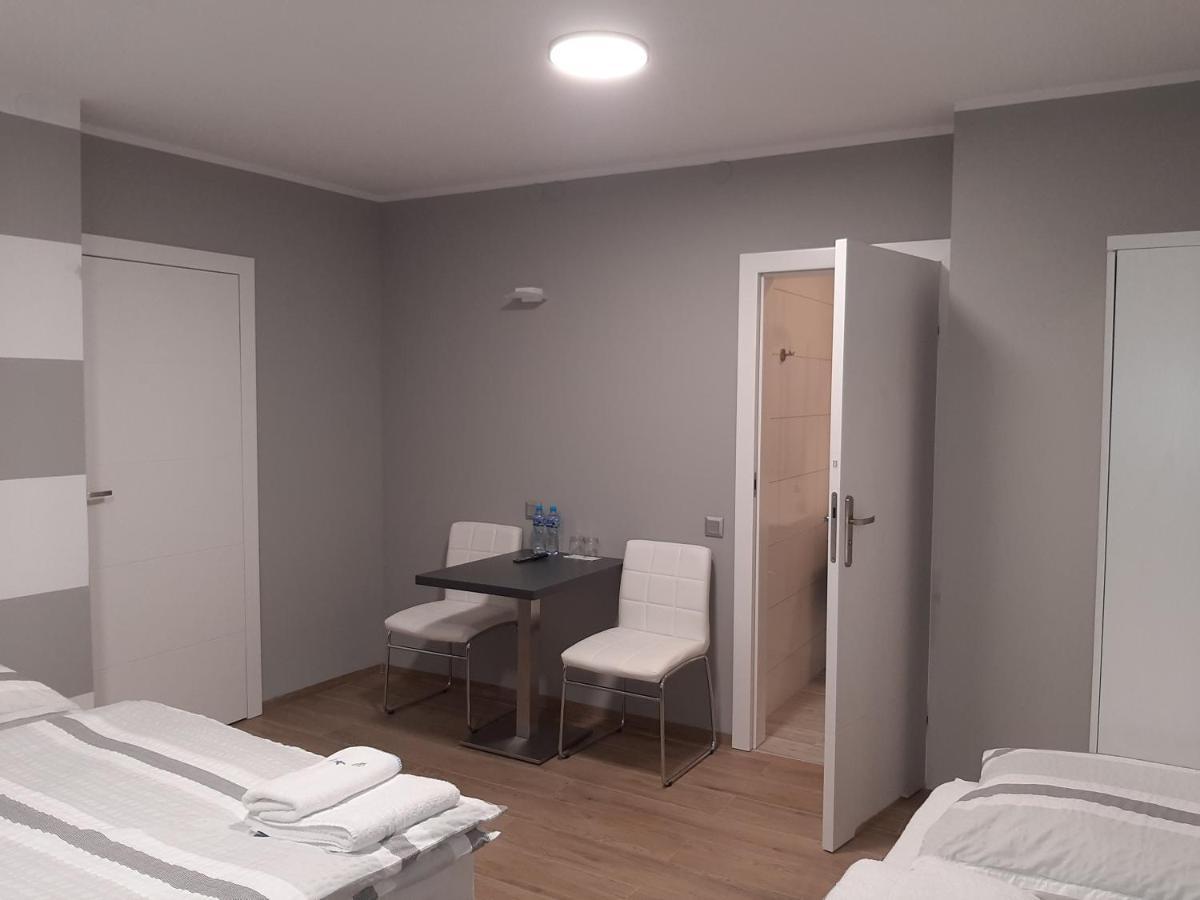 Bed & Breakfast 10 Poznan